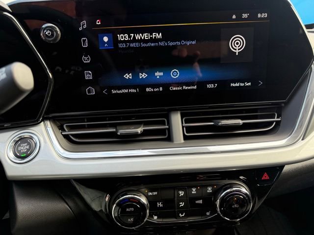 New 2026 Chevrolet Trax LT w/ Sunroof Package FWD image 24