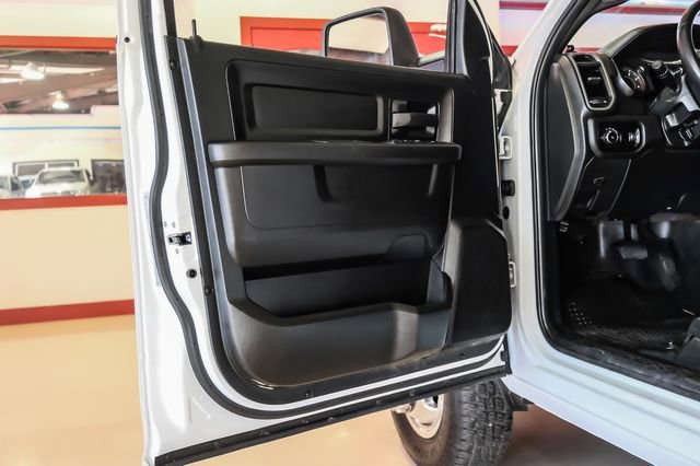 Used 2024 RAM 3500 Tradesman w/ Chrome Appearance Group image 39