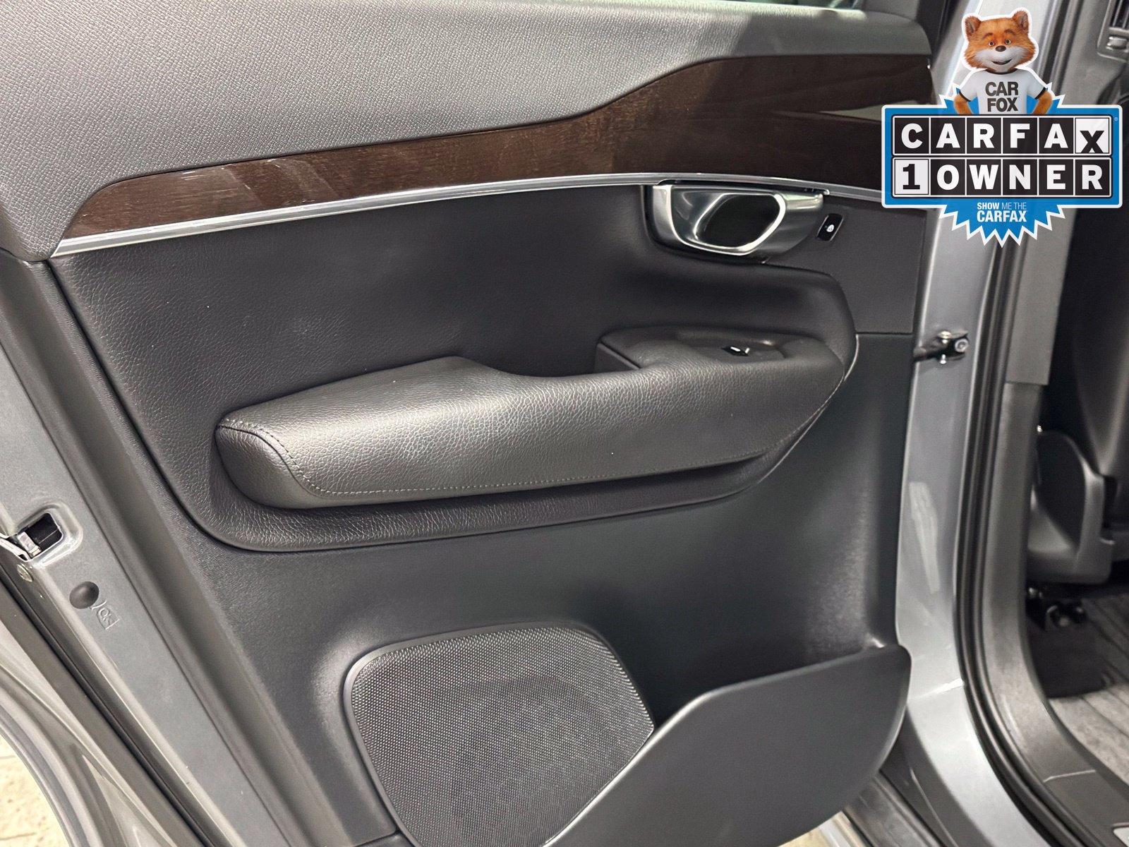 Used 2019 Volvo XC90 T6 Momentum w/ Protection Package Premier AWD/4WD image 35