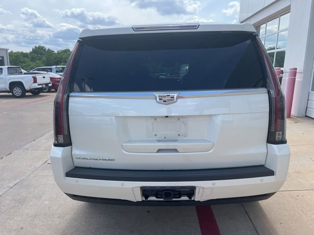 Used 2015 Cadillac Escalade Luxury AWD/4WD image 6