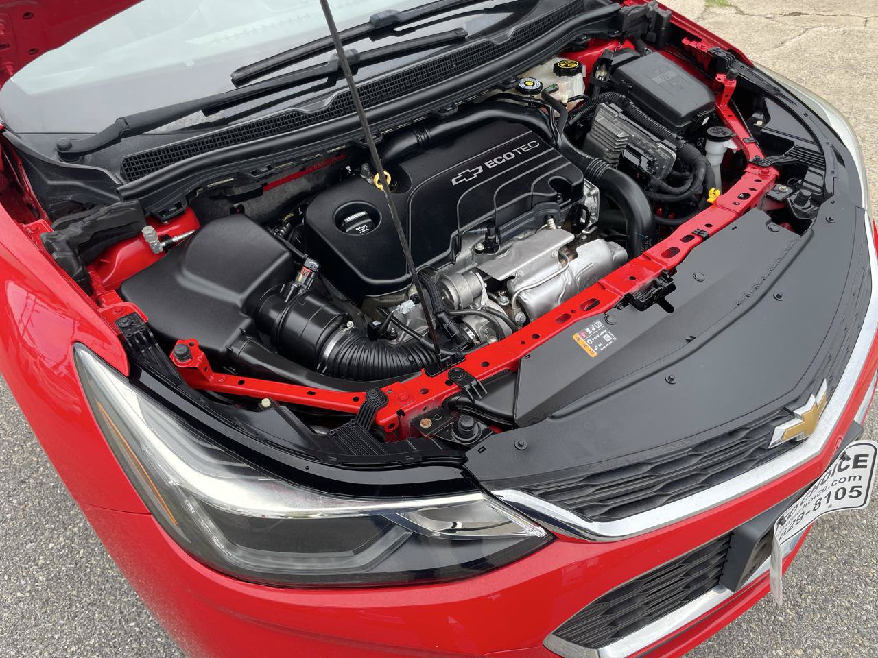 Used 2018 Chevrolet Cruze LT FWD image 24