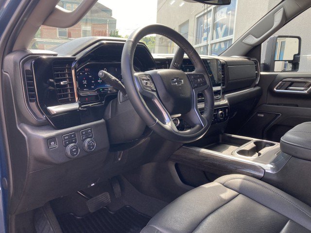 Used 2025 Chevrolet Silverado 2500 LTZ w/ Trail Boss Package AWD/4WD image 10