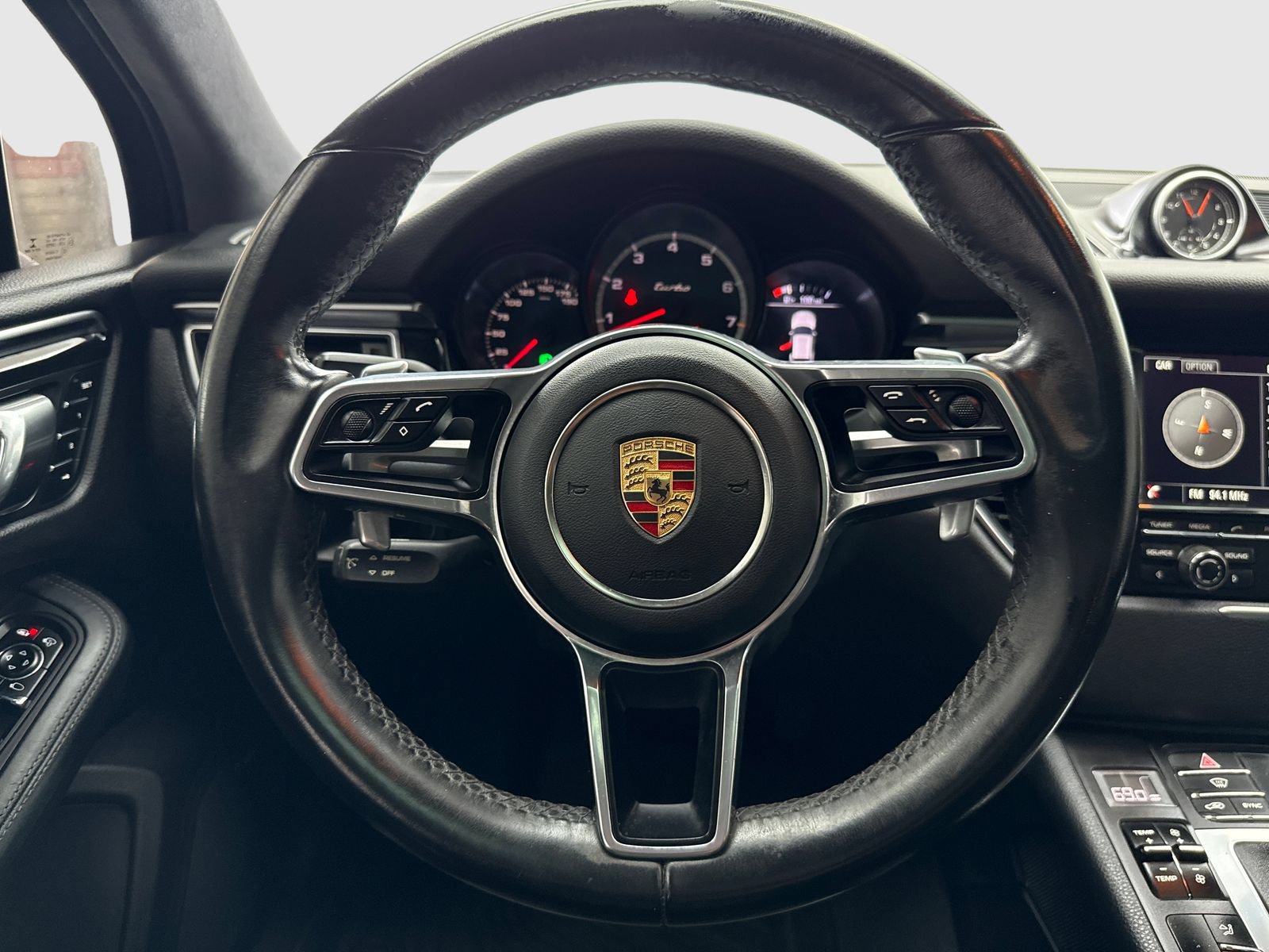 Used 2015 Porsche Macan Turbo AWD/4WD image 19