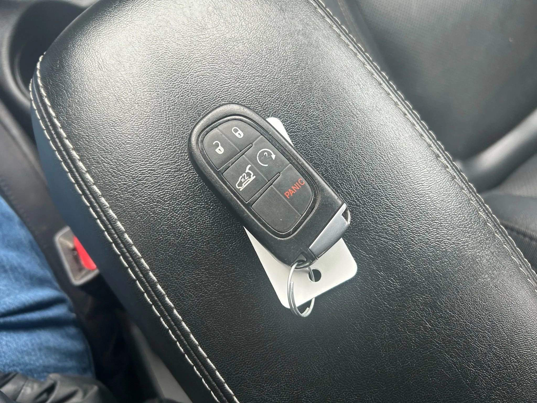 Used 2020 Jeep Cherokee Latitude Lux w/ Comfort/Convenience Group image 30