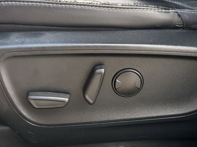 Used 2020 Ford Escape SEL FWD image 27