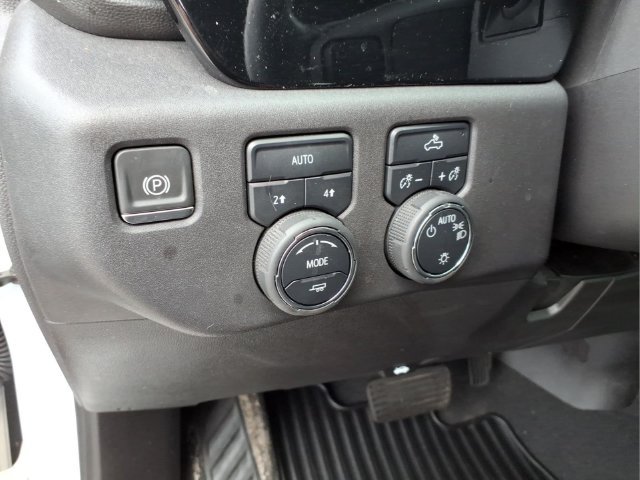 Used 2024 Chevrolet Silverado 1500 LT AWD/4WD image 15
