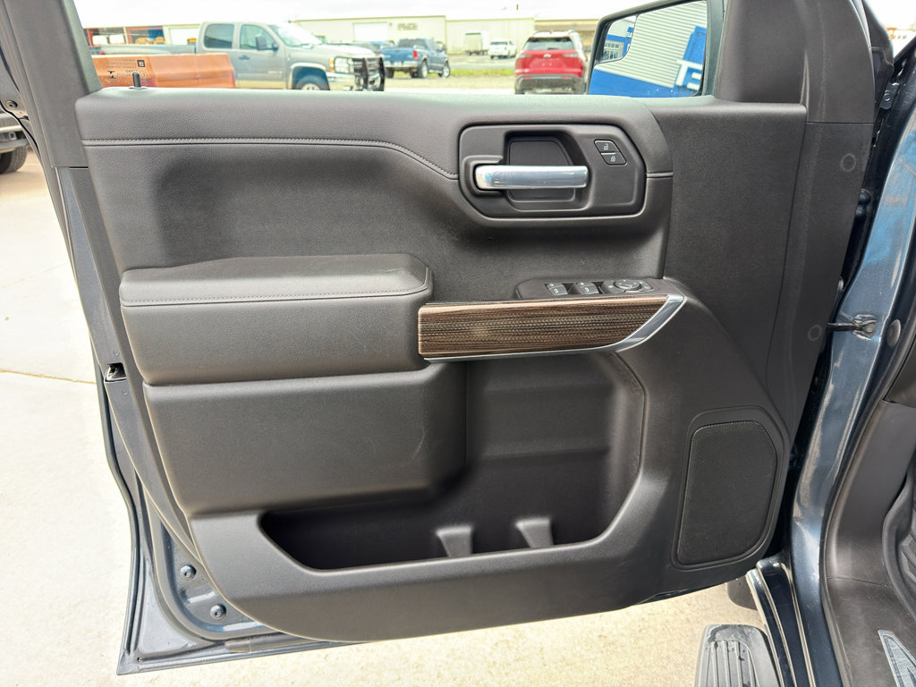 Used 2021 Chevrolet Silverado 1500 RST AWD/4WD image 9