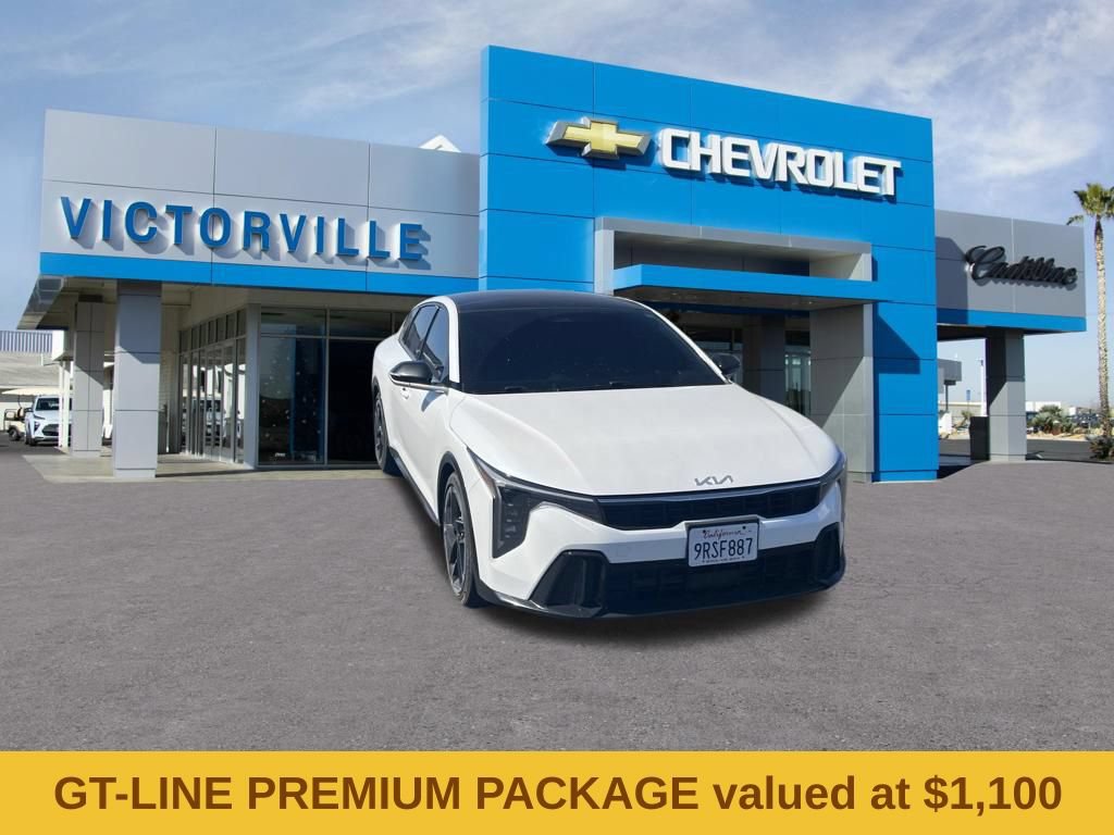 Used 2025 Kia K4 GT-Line w/ GT-Line Premium Package FWD image 3