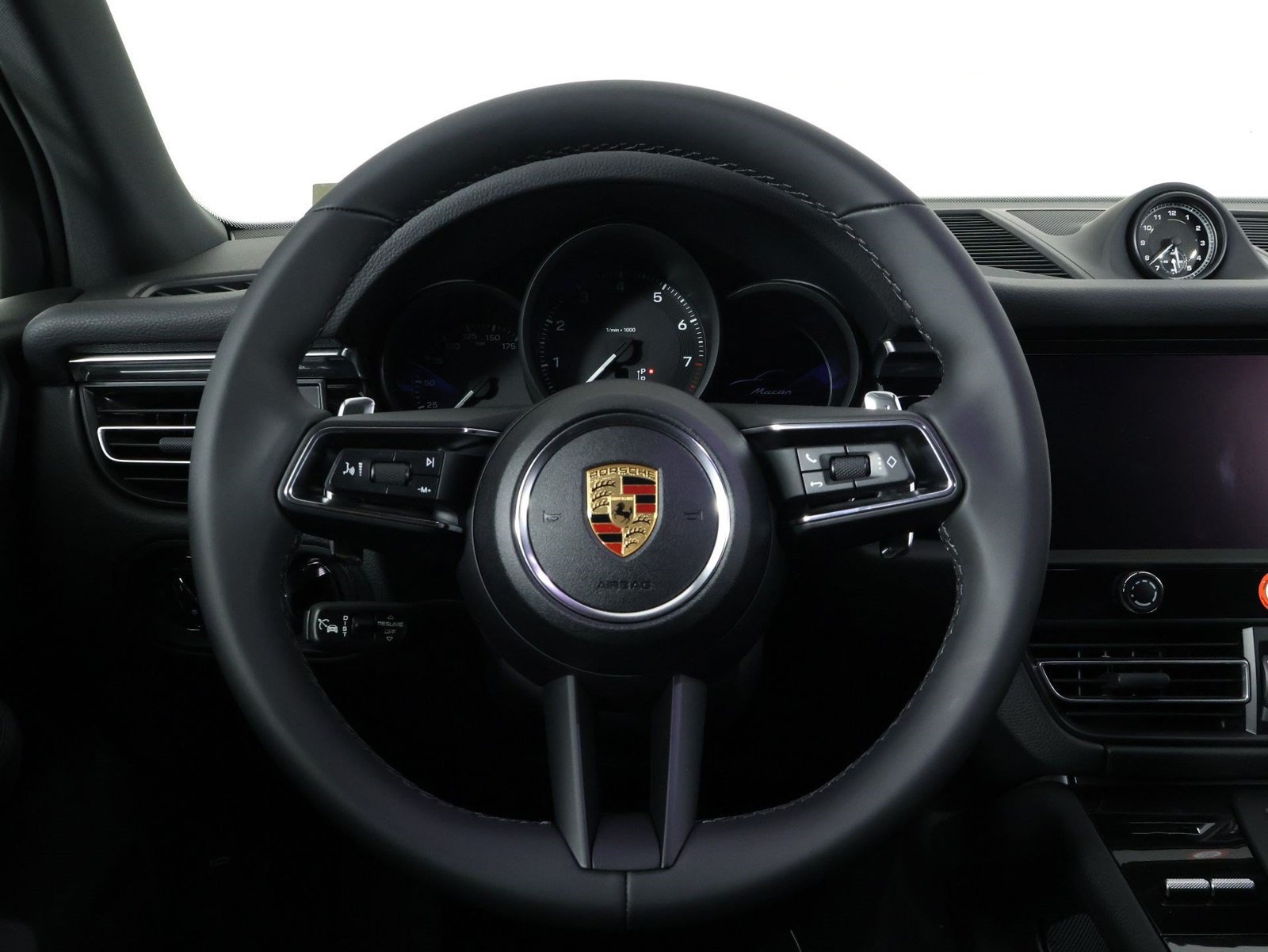 New 2026 Porsche Macan AWD/4WD image 12