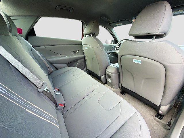 Certified 2026 Hyundai Elantra Sport FWD image 26