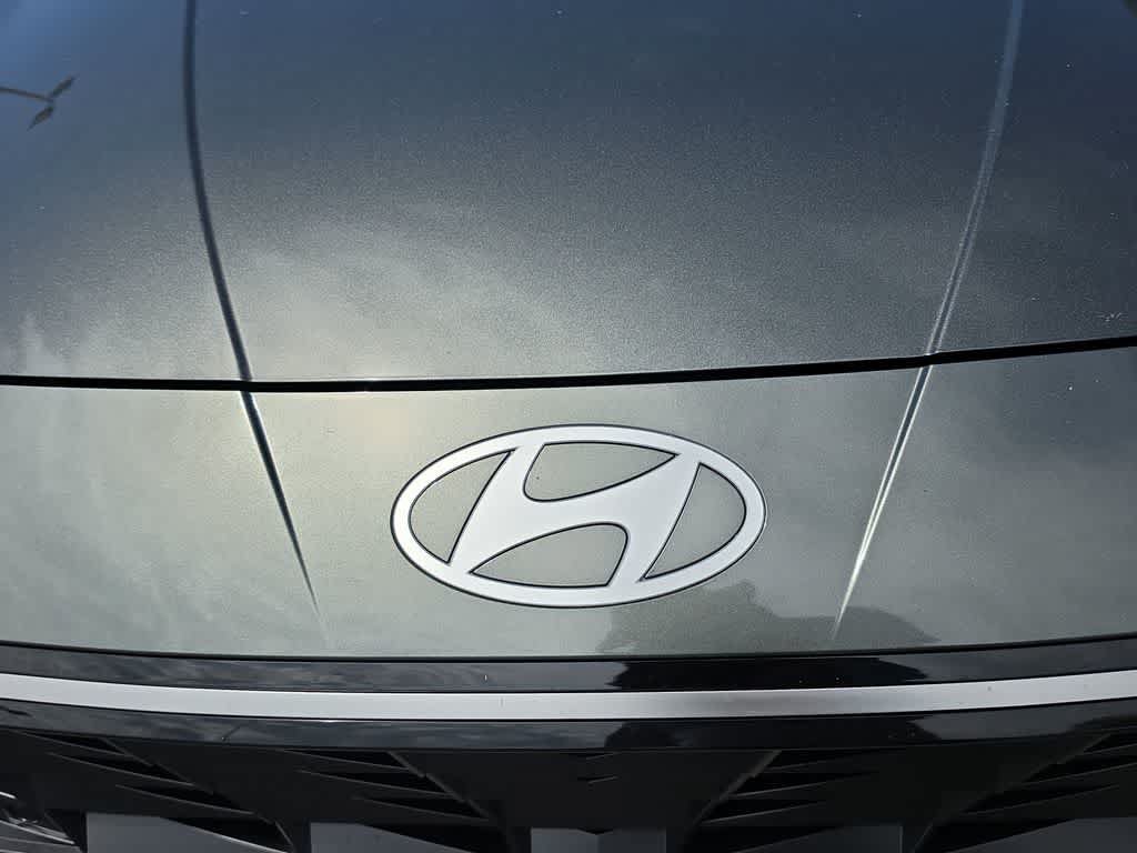 New 2026 Hyundai Elantra Limited FWD image 12