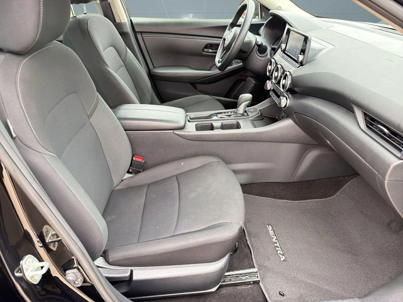 Used 2025 Nissan Sentra S FWD image 29