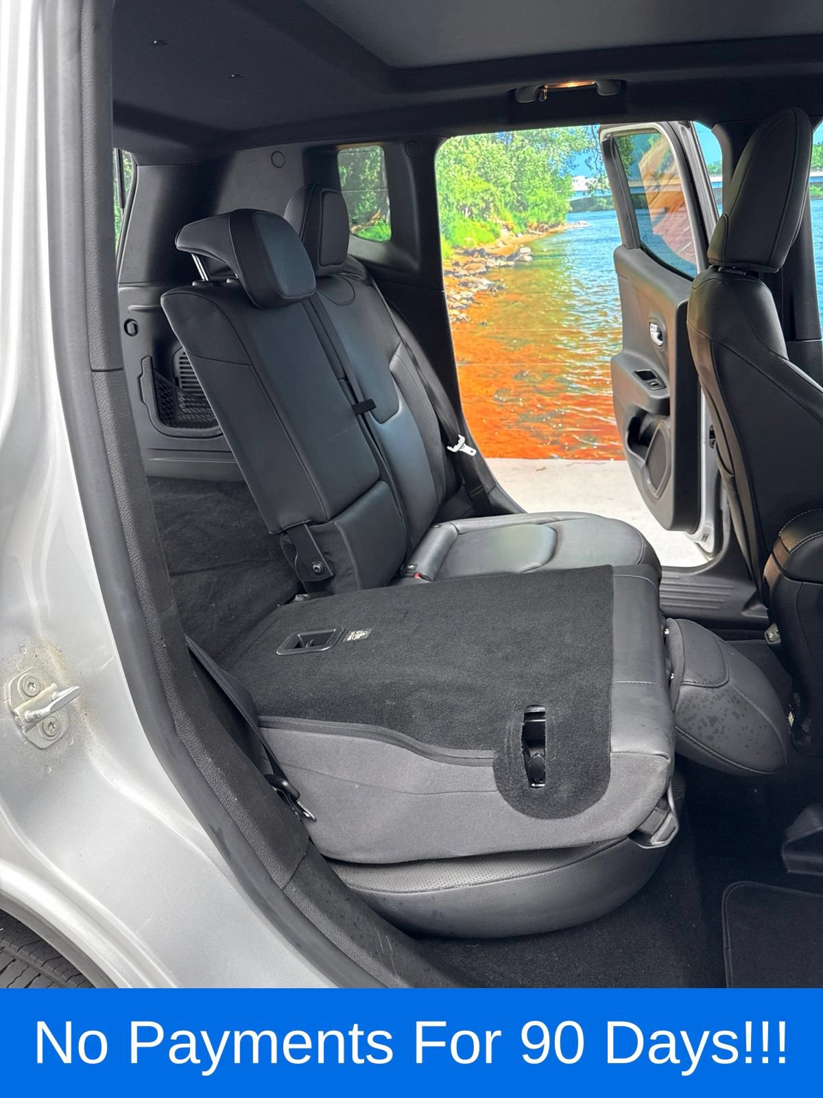 Used 2019 Jeep Renegade Limited w/ Quick Order Package 22P AWD/4WD image 37