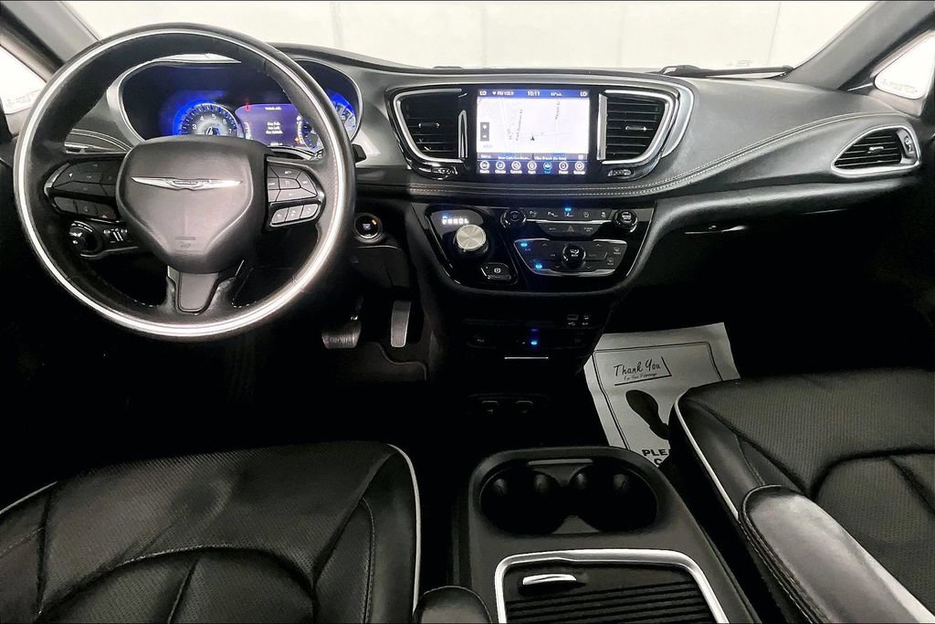 Used 2020 Chrysler Pacifica Limited w/ Advanced Safetytec Group FWD image 15