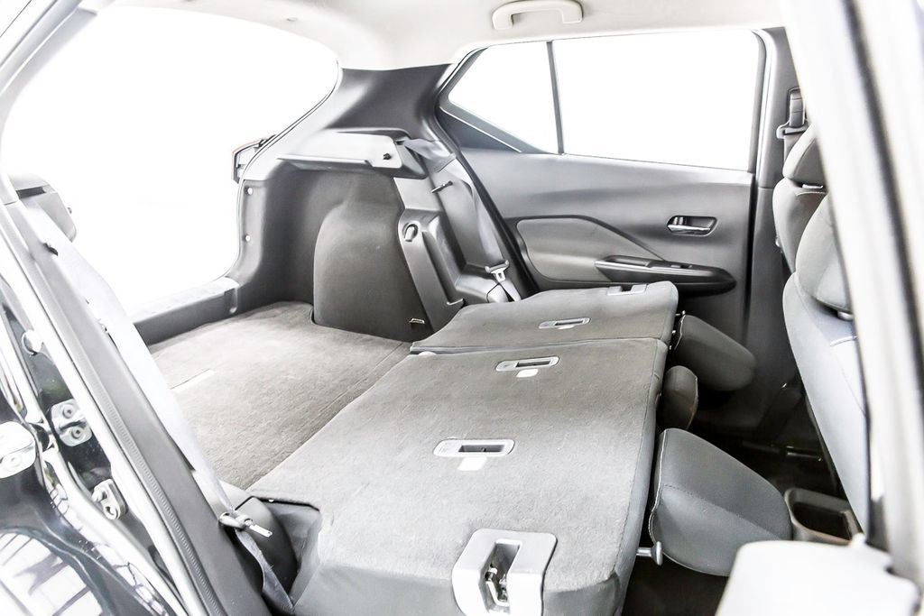 Used 2019 Nissan Kicks SV FWD image 36