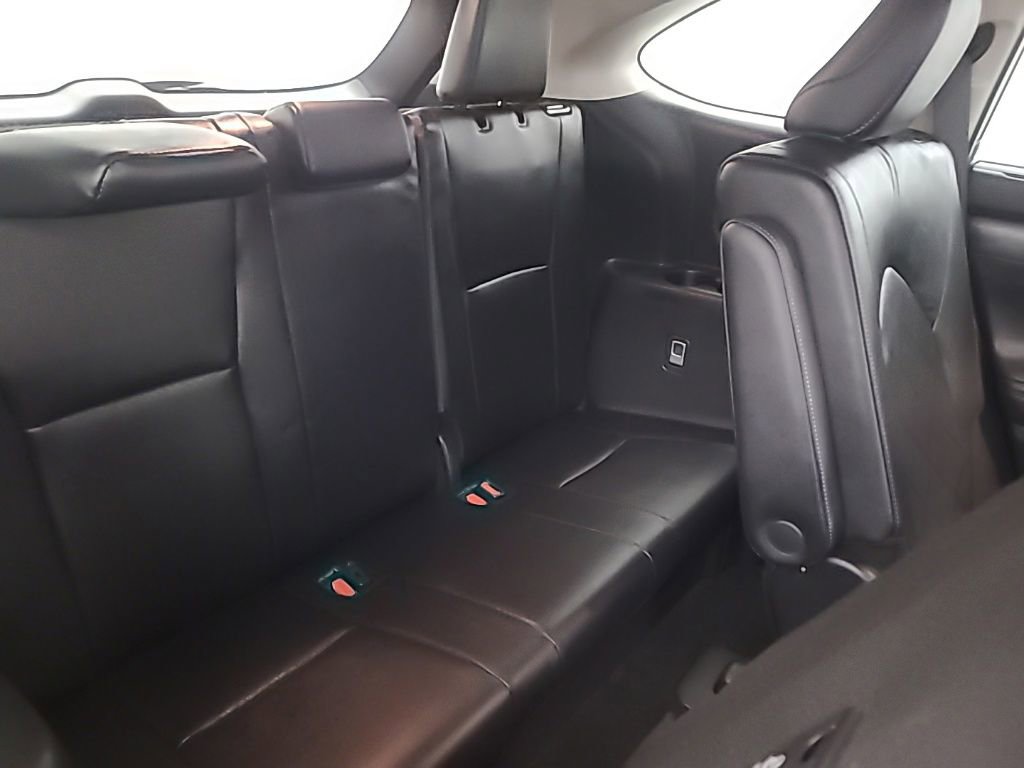Used 2025 Toyota Highlander Platinum image 18