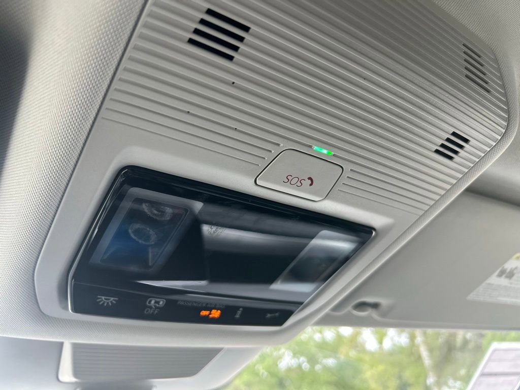Certified 2025 Volkswagen Tiguan S FWD image 57