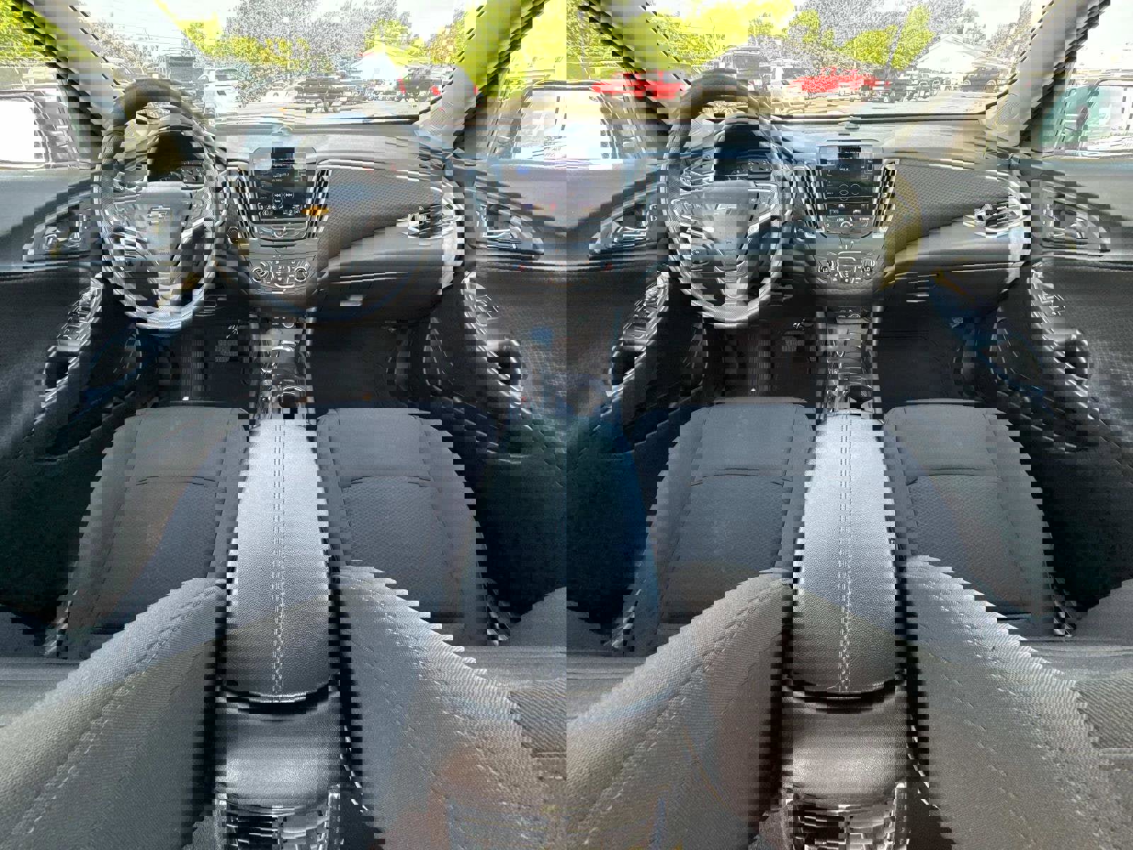 Certified 2022 Chevrolet Malibu LT image 2