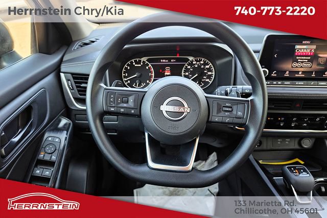 Used 2024 Nissan Rogue S AWD/4WD image 7