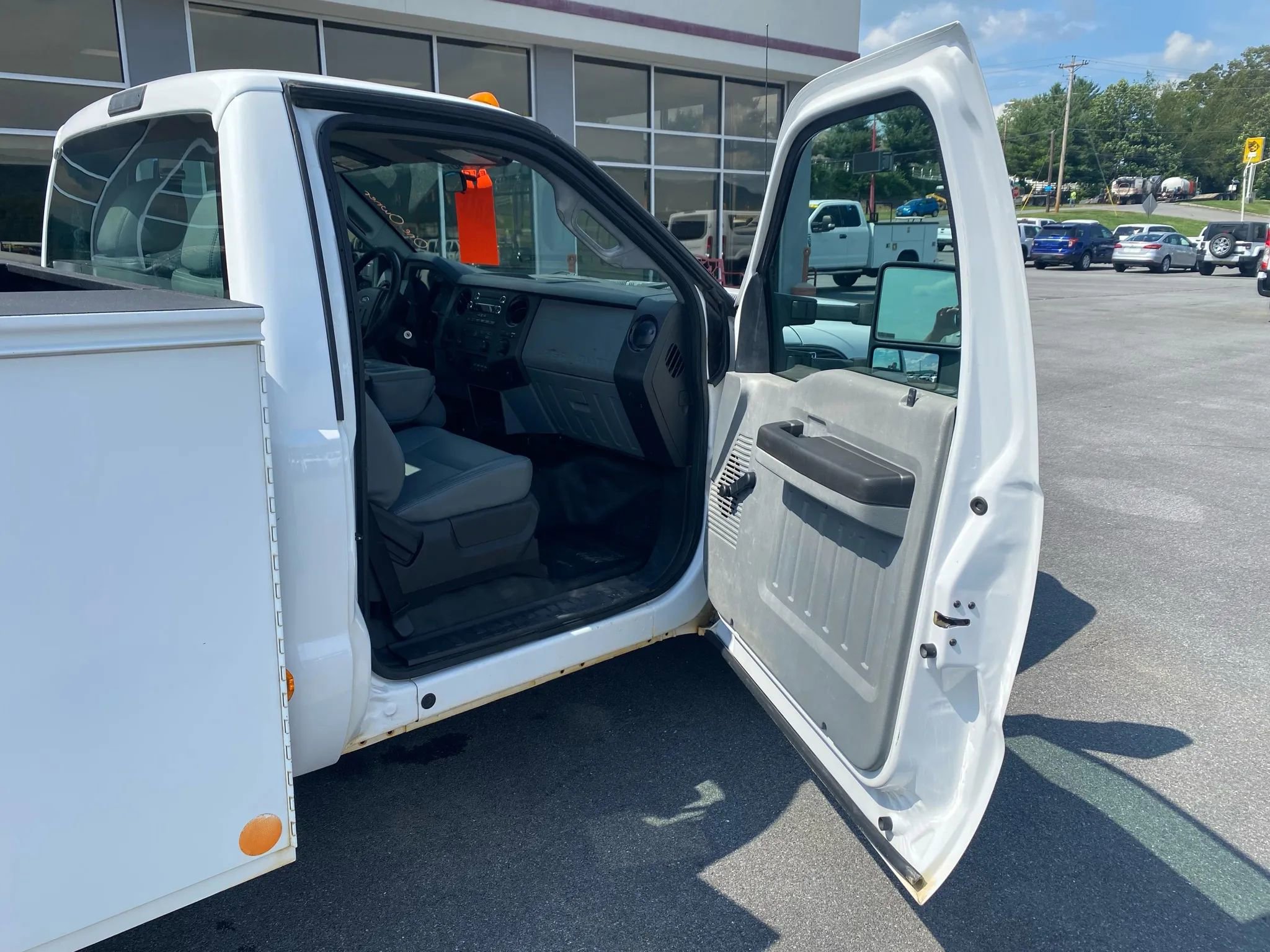 Used 2015 Ford F350 XL RWD image 16