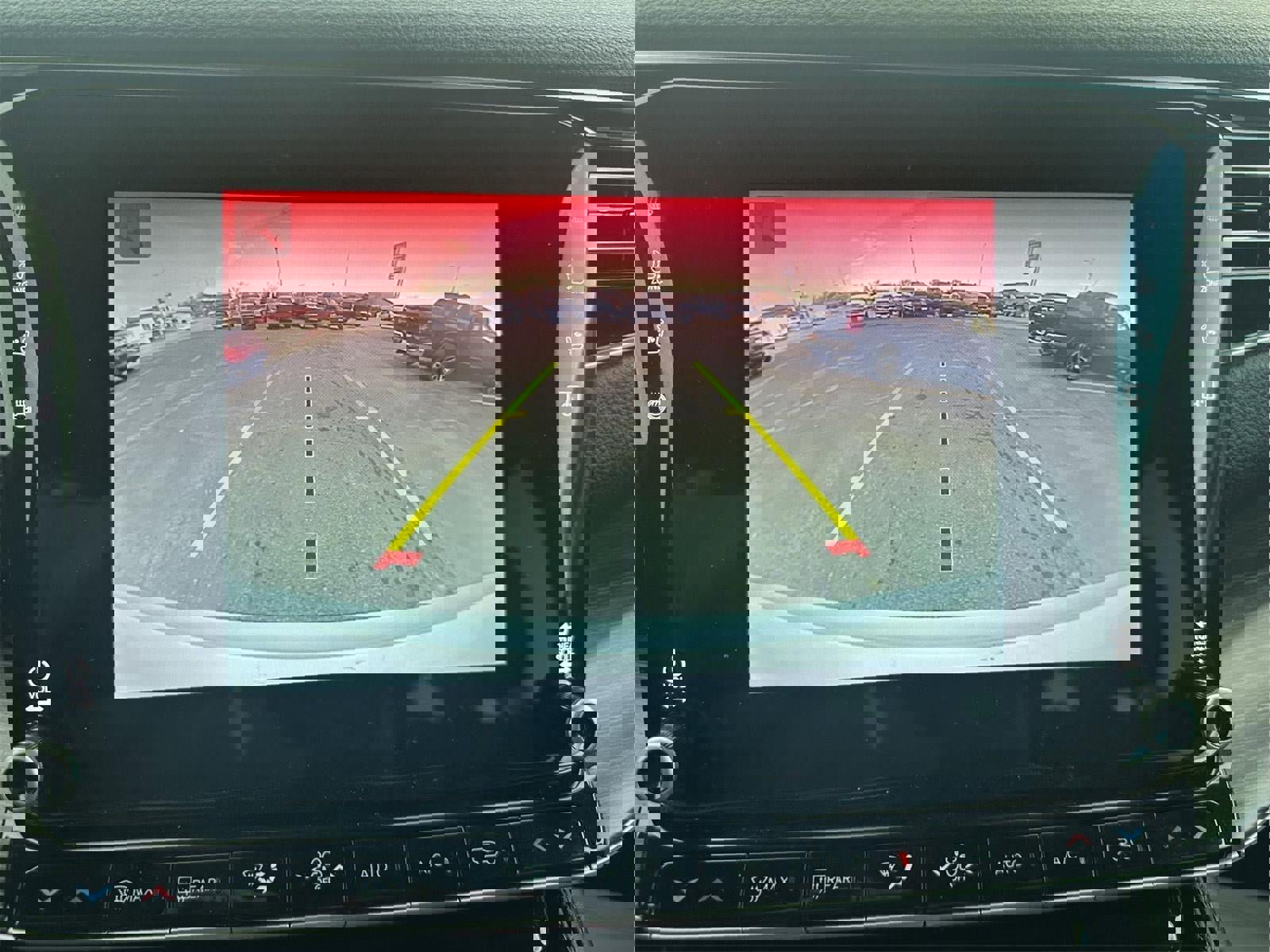 Used 2024 Jeep Wagoneer Series II w/ Flexible Seating Group image 29