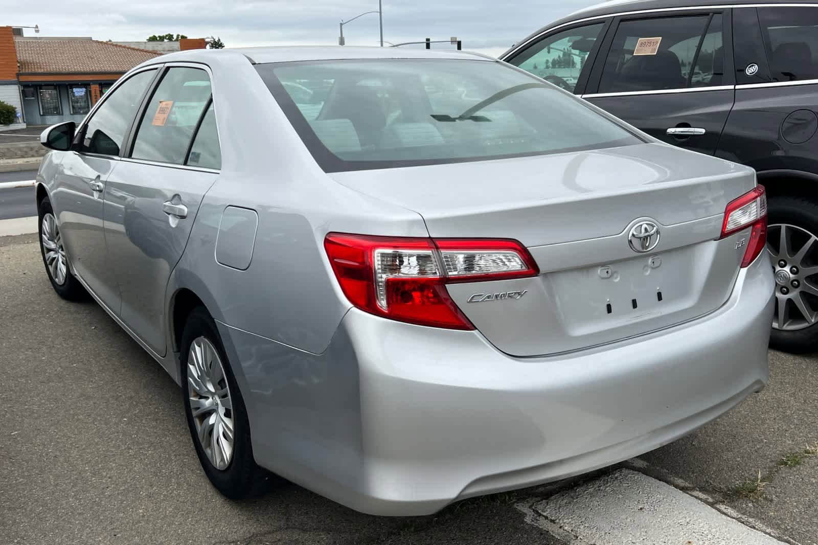 Used 2012 Toyota Camry LE FWD image 6