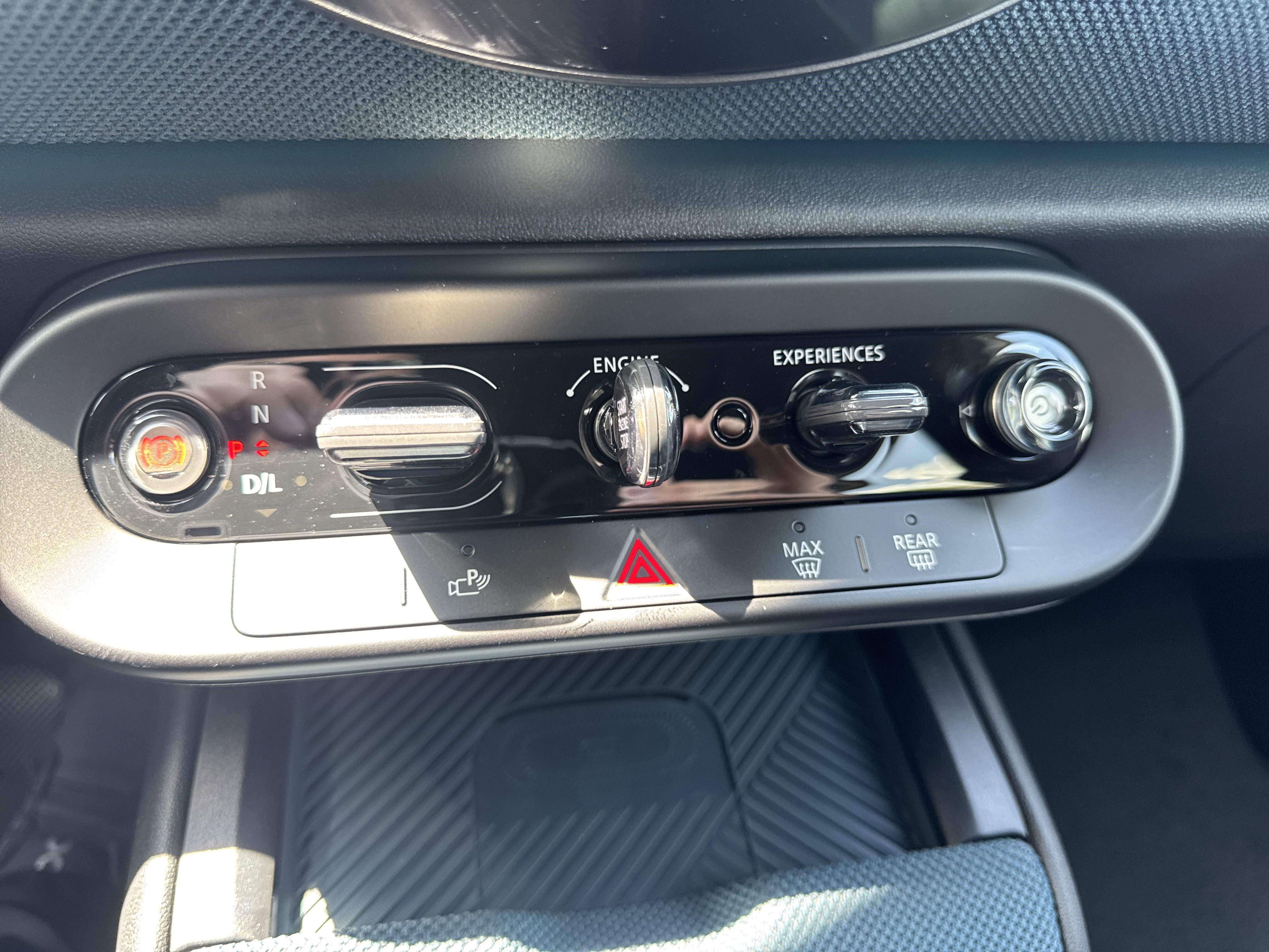 Used 2025 MINI Cooper Countryman S w/ Comfort Package Max image 14