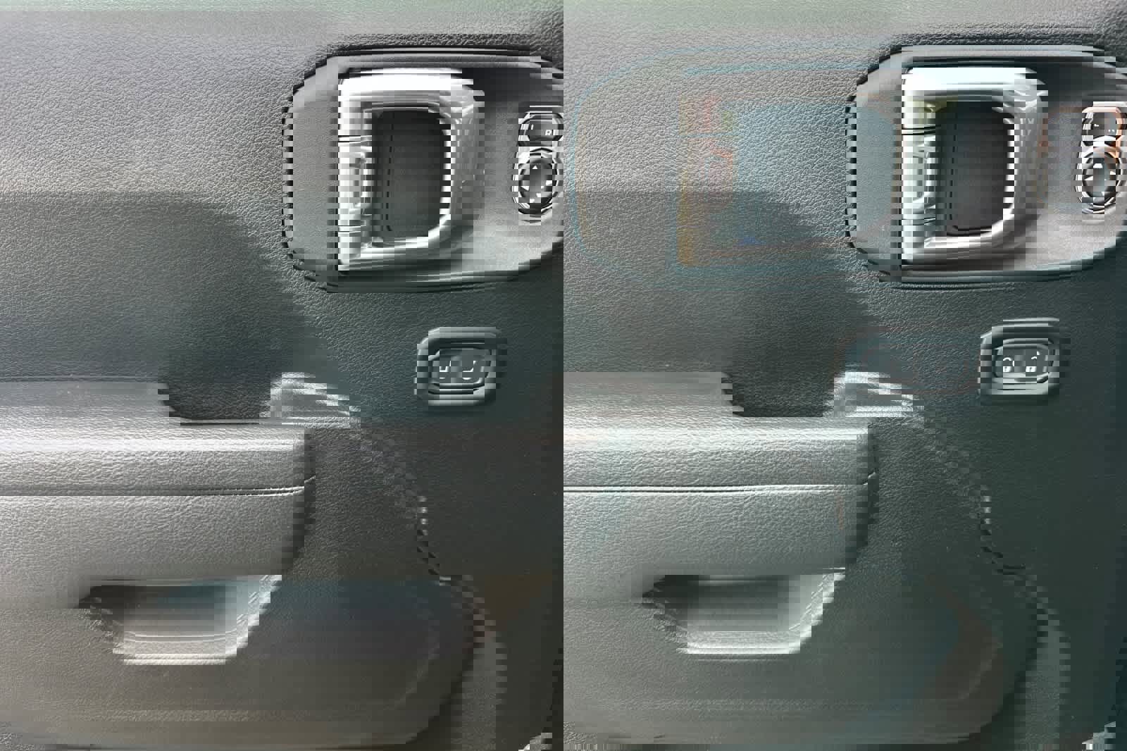 Used 2025 Jeep Wrangler Willys image 14