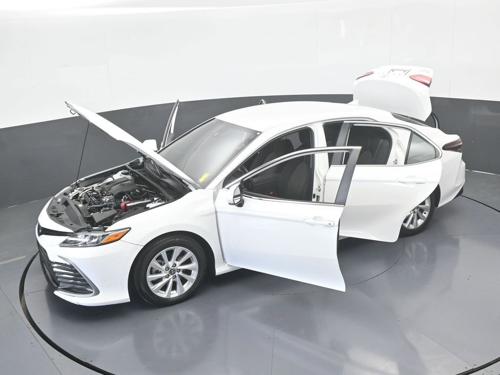 Used 2024 Toyota Camry LE image 63