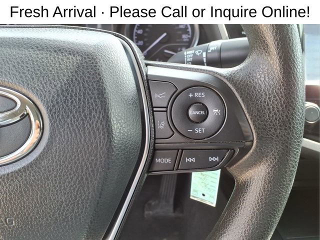 Used 2020 Toyota Camry LE image 18