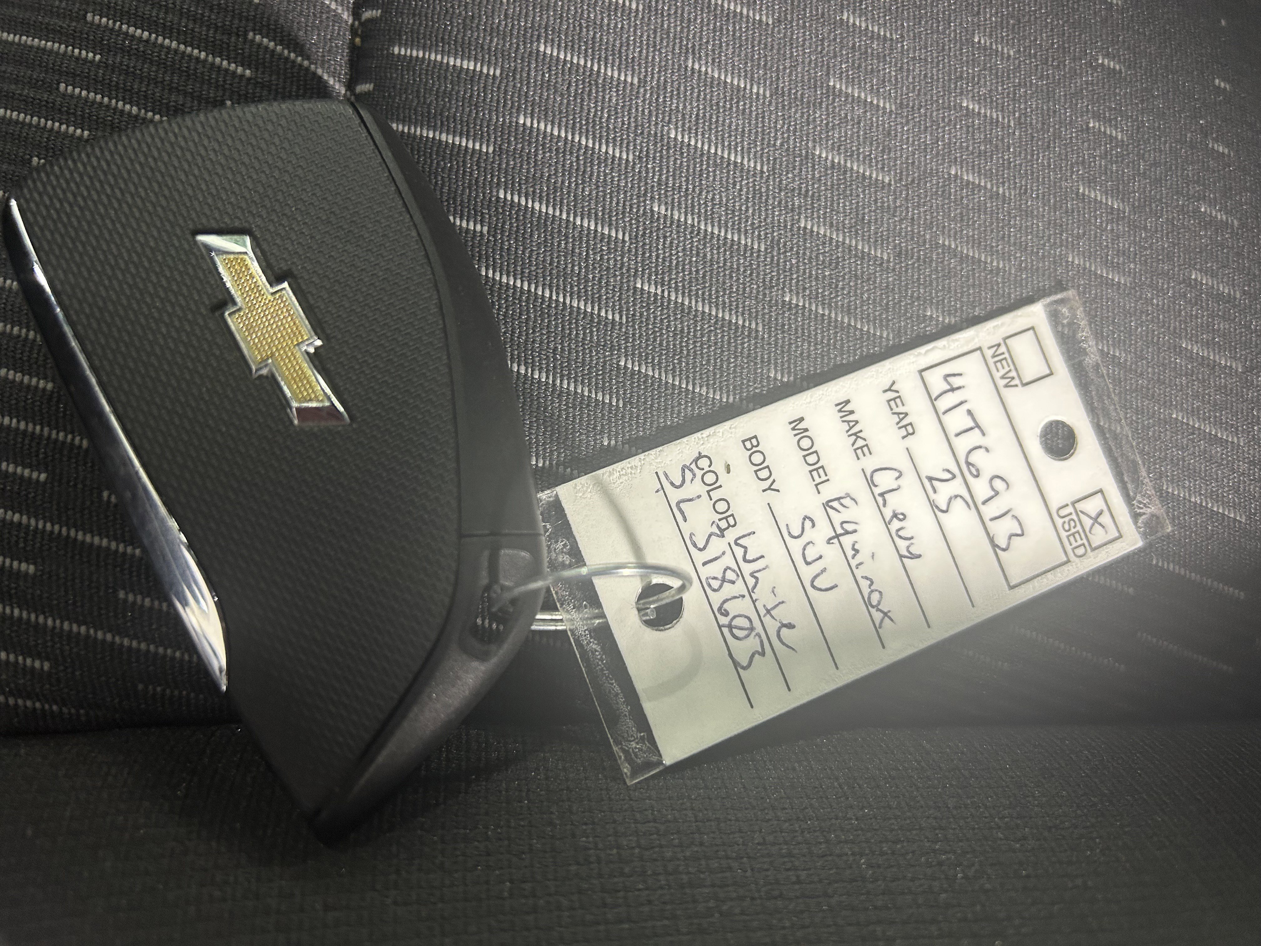 Used 2025 Chevrolet Equinox LT image 32