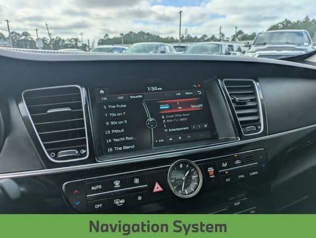 Used 2017 Kia K900 Luxury w/ VIP Plus Package image 23