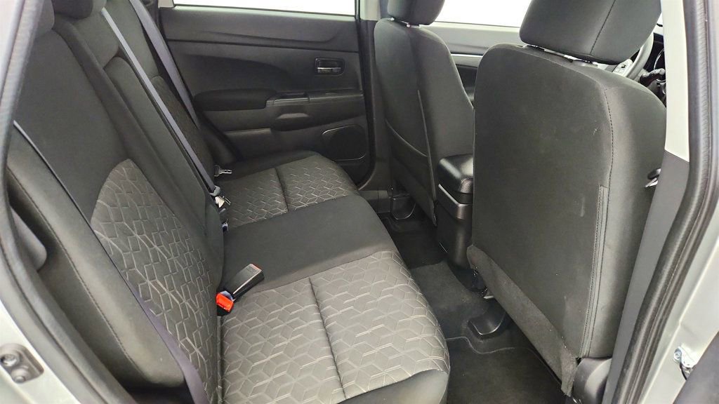 Used 2025 Mitsubishi Outlander Sport AWD image 22