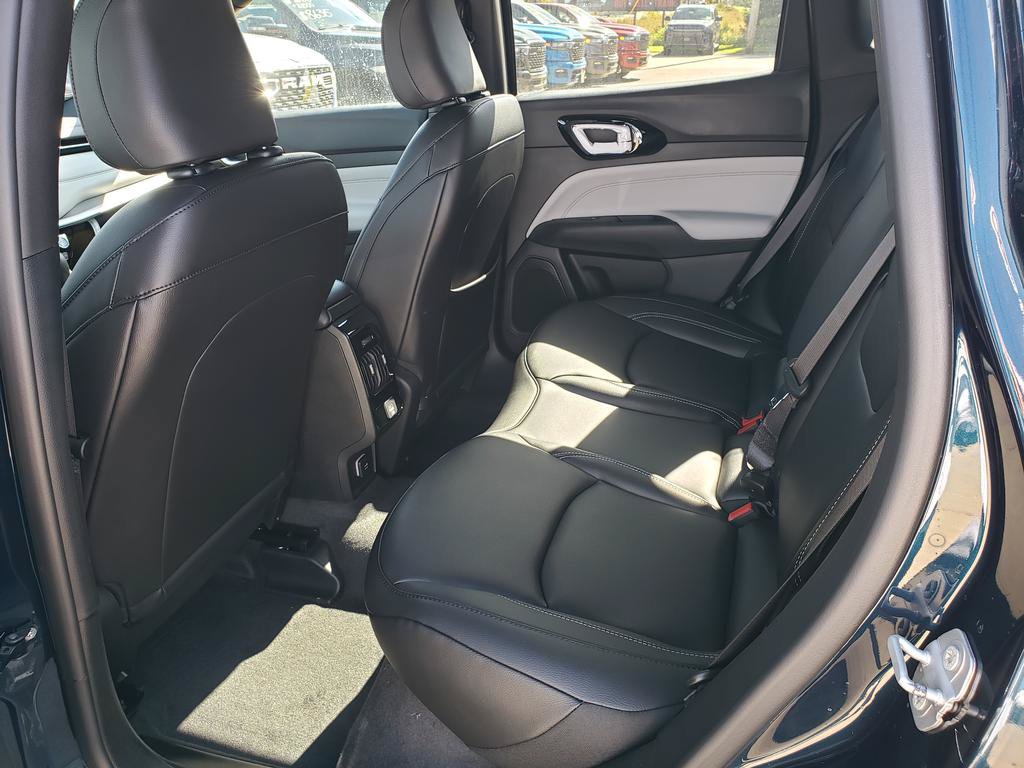 New 2026 Jeep Compass Limited AWD/4WD image 12