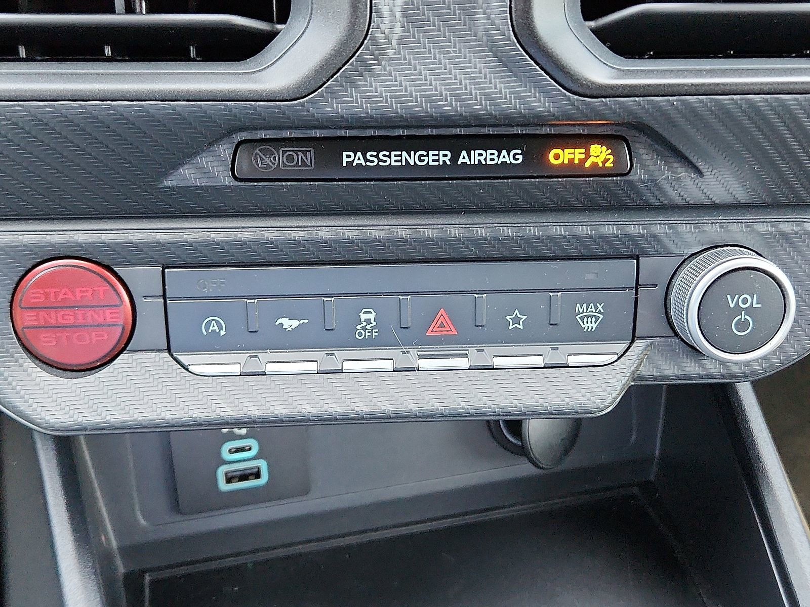 Used 2024 Ford Mustang EcoBoost image 11