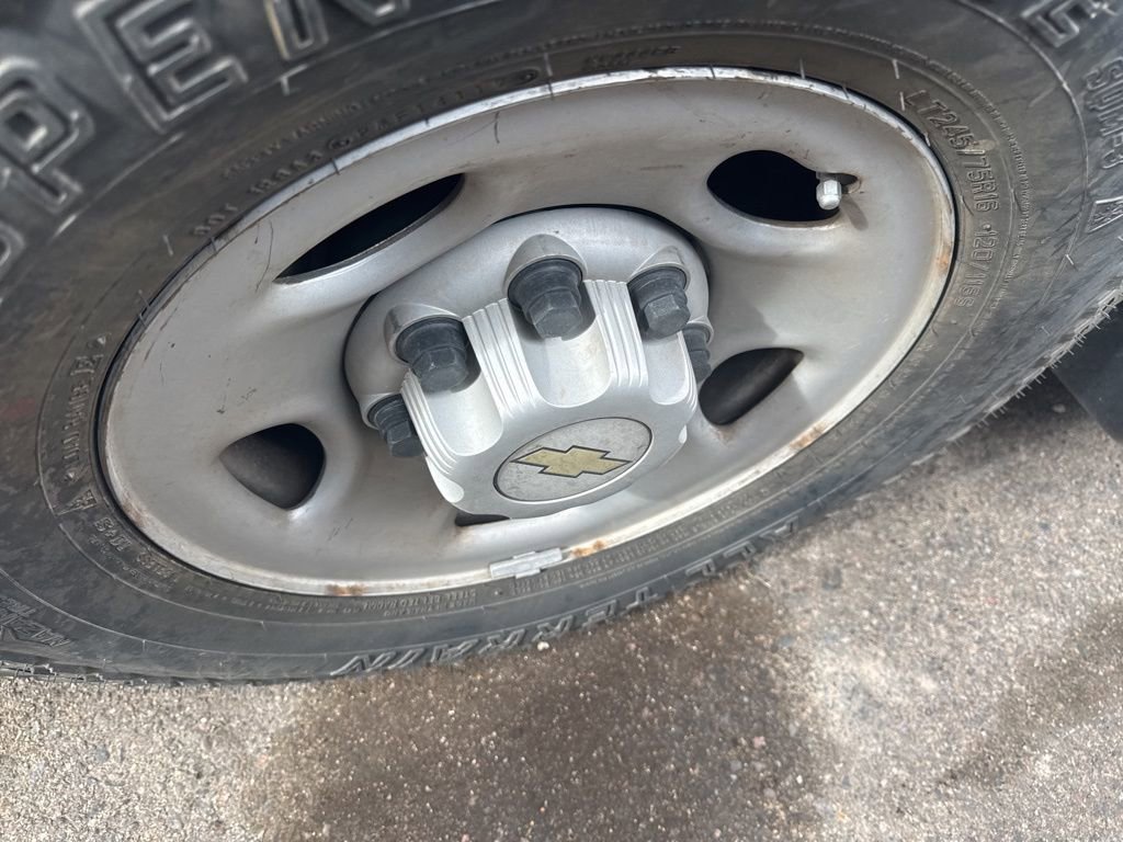 Used 2007 Chevrolet Express 3500 Work Van w/ Power and Light Package image 2