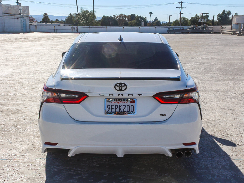 Used 2023 Toyota Camry SE w/ Protection Package (Q2) (TMS) FWD image 5