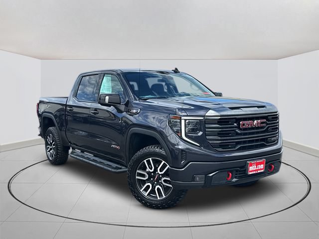 Certified 2022 GMC Sierra 1500 AT4 w/ AT4 Preferred Package AWD/4WD image 1