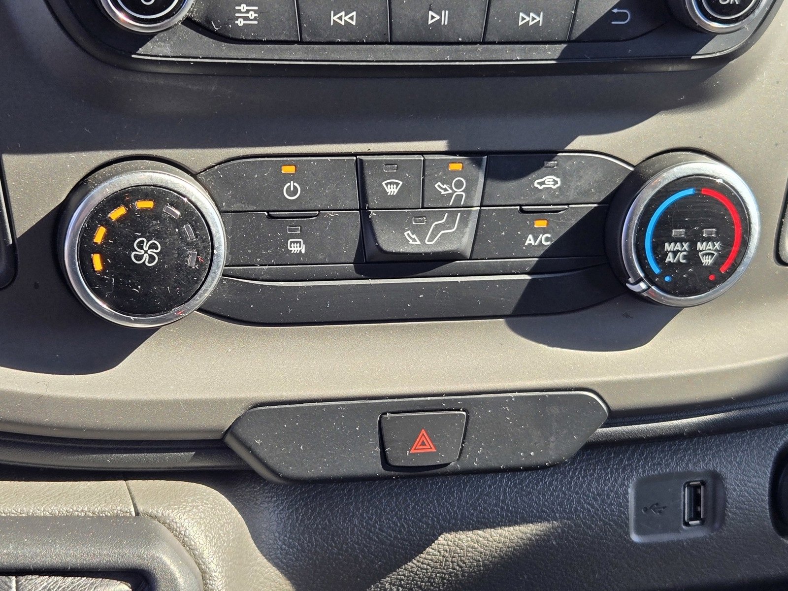 Used 2020 Ford Transit 350 XLT image 20