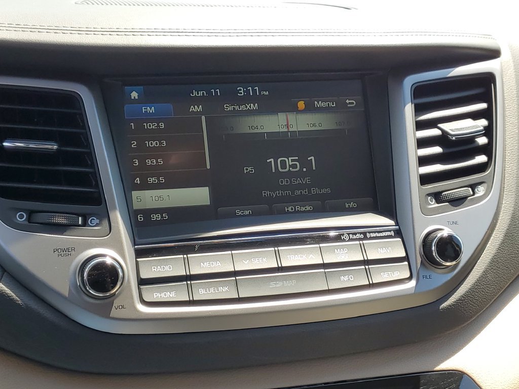 Used 2016 Hyundai Tucson Limited AWD/4WD image 22