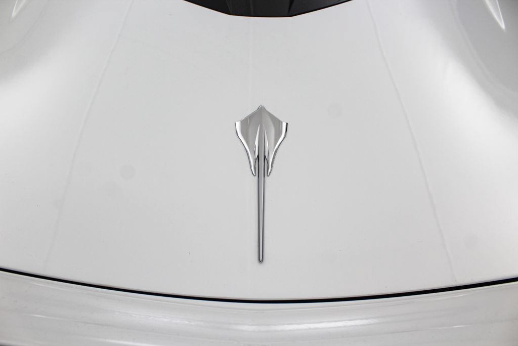 Used 2022 Chevrolet Corvette Stingray Premium Cpe w/ Z51 Performance Package RWD image 10