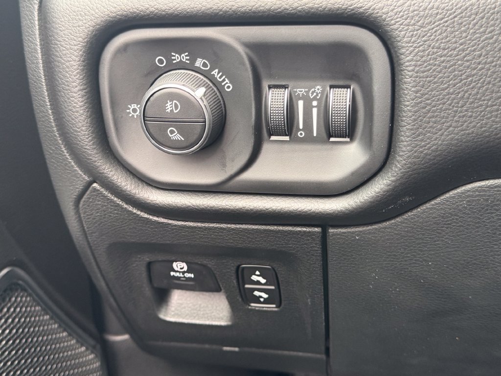 New 2027 RAM 1500 Laramie AWD/4WD image 29
