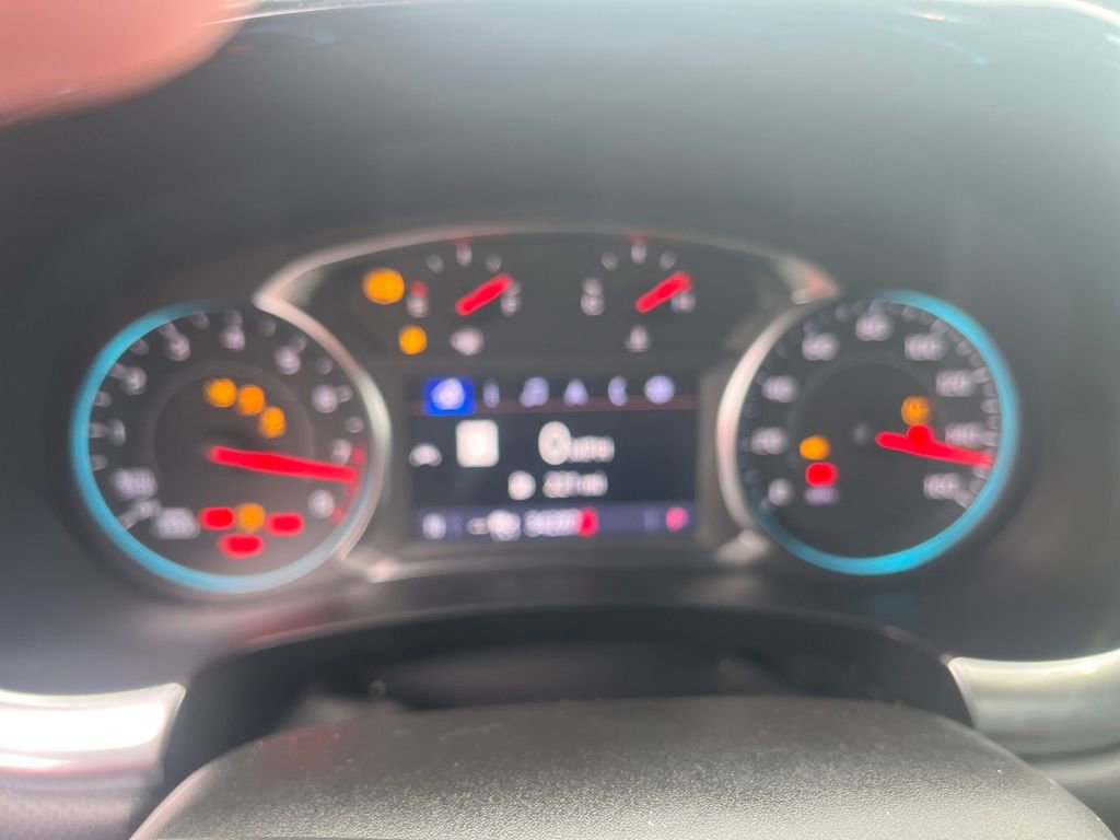 Used 2023 Chevrolet Traverse RS image 16