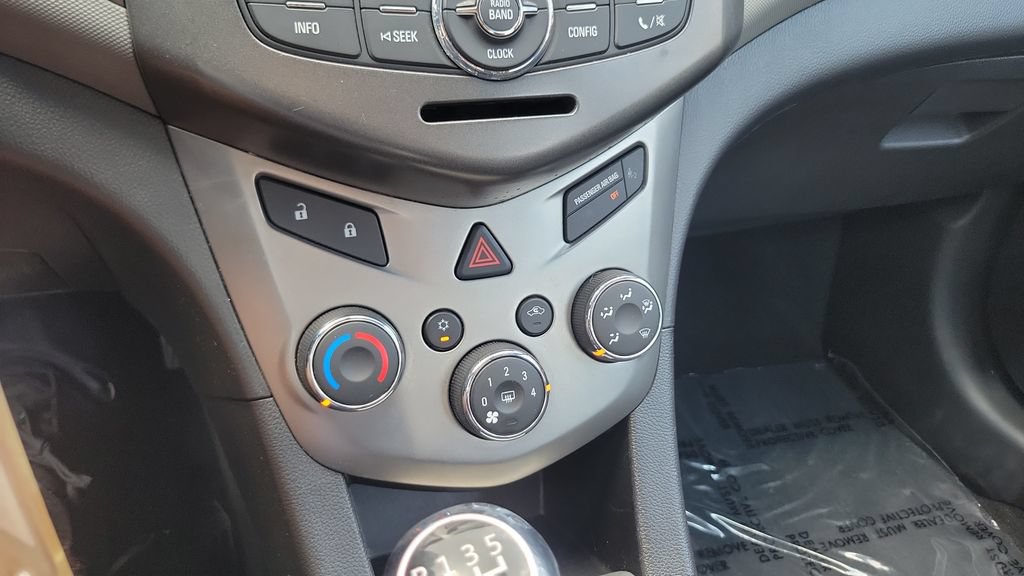 Used 2014 Chevrolet Sonic LT w/ Wheels and Fog Lamp Package FWD image 18