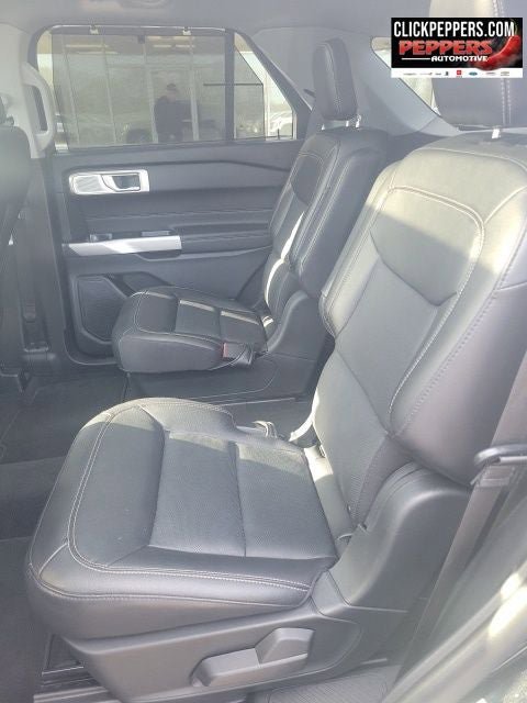 Used 2023 Ford Explorer Limited w/ Limited Technology Package image 9