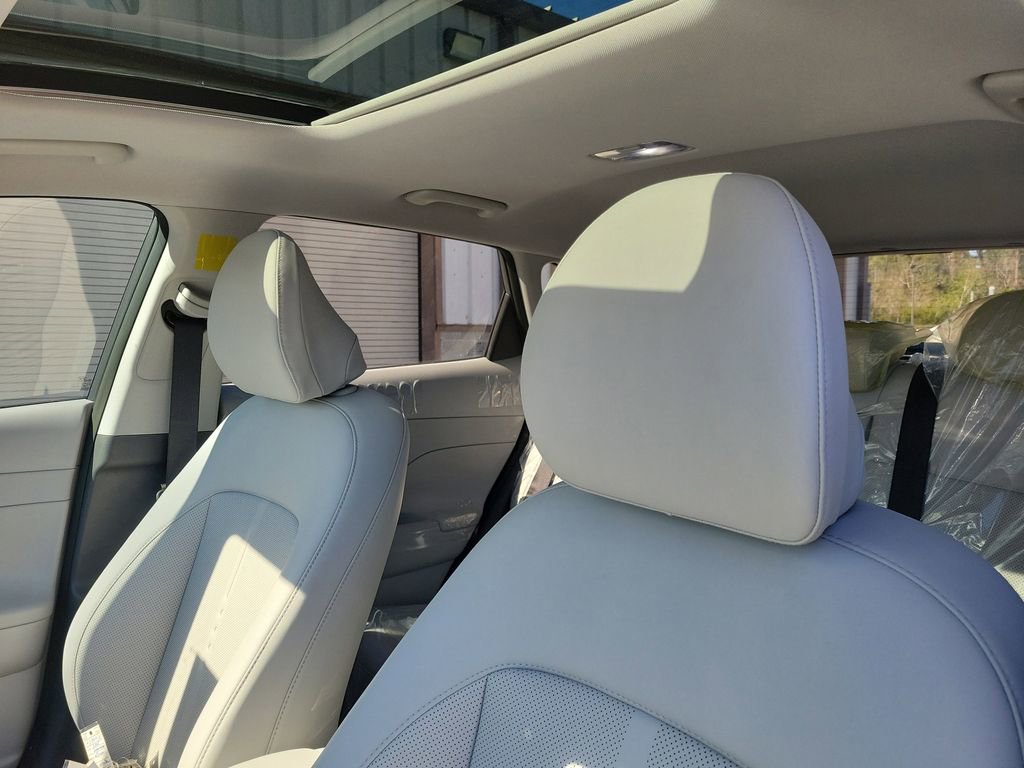 New 2026 Hyundai Kona Limited FWD image 17