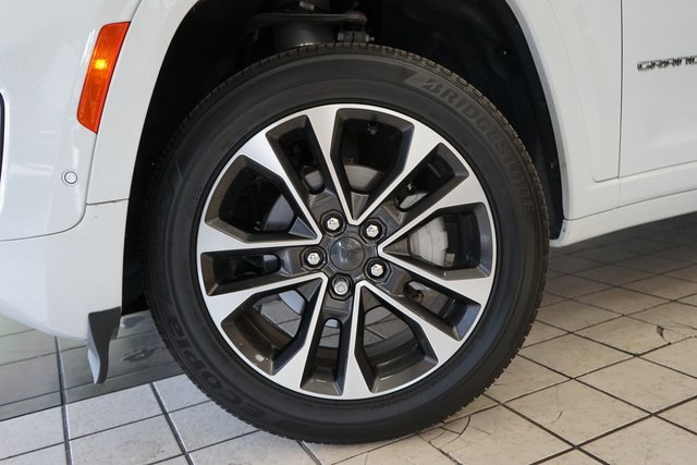 Used 2023 Jeep Grand Cherokee Overland image 55