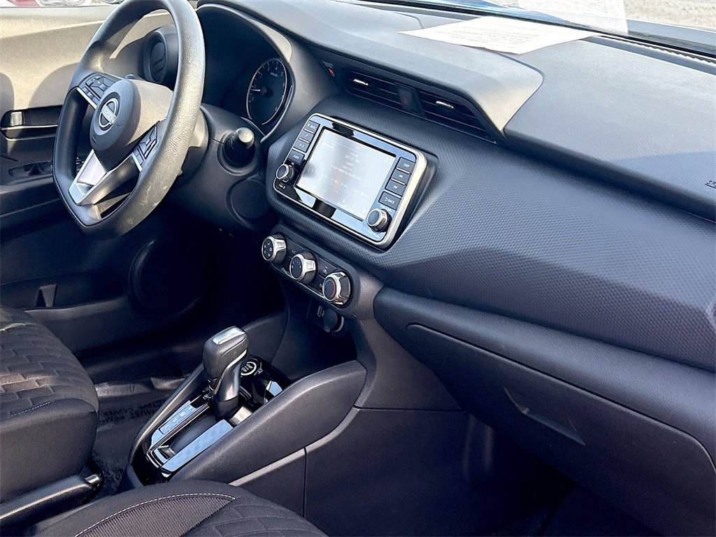 Used 2022 Nissan Kicks S image 26