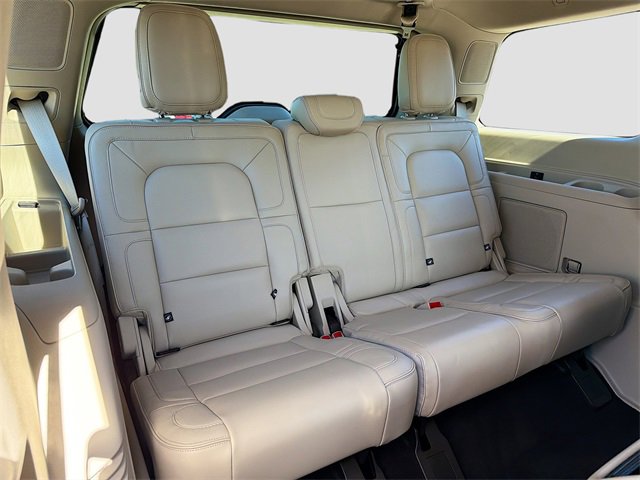 Used 2019 Lincoln Navigator Reserve image 23