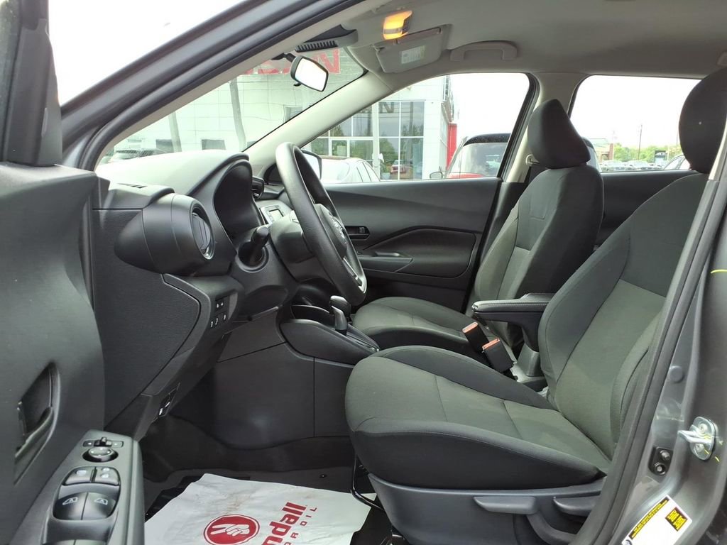 Used 2025 Nissan Kicks Play S FWD image 15